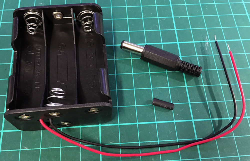 SimpleBot-battery-pack-1.jpg